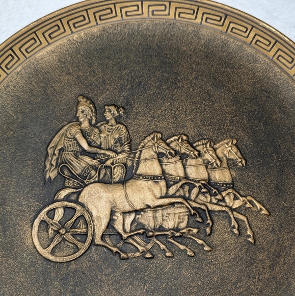 Vintage 1950's Greek Chariot Raised Motif - Greek Pottery Decorative Plate - Picture 9 of 12